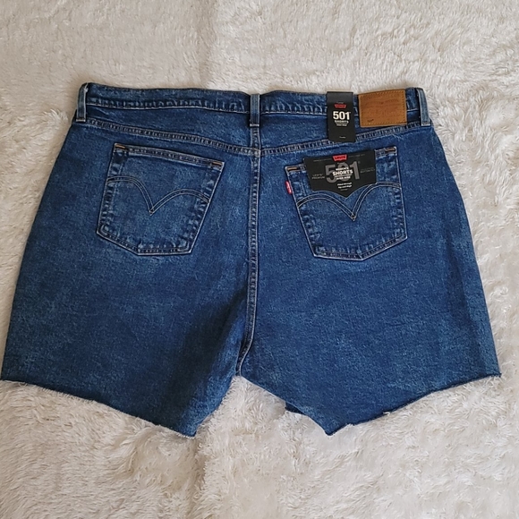 *Sold* - Picture 6 of 11